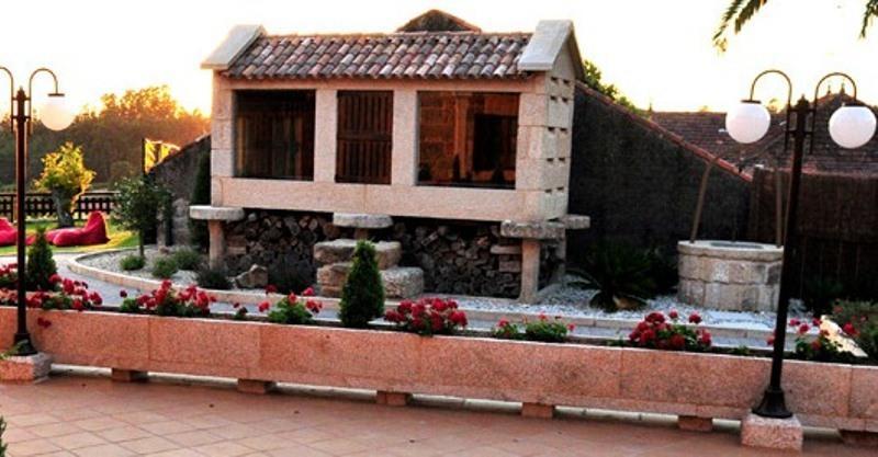 O Paxareco De Ay Hotel Meis ภายนอก รูปภาพ